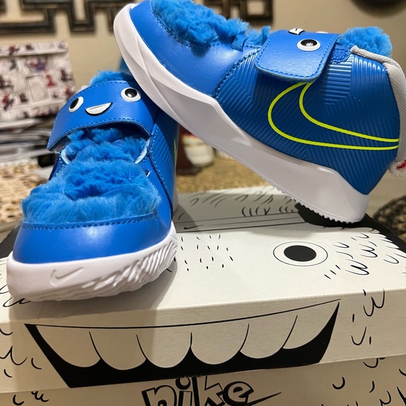 Nike shoes for boys . Size 10 in kids - Picture 1 of 7